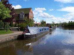 Trent & Mersey Canal, Stoke on Trent Wallpaper