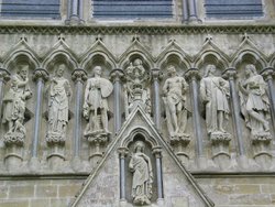 Salisbury Cathedral Statues Wallpaper