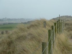 Littlehamton from the West Beach in winter Wallpaper