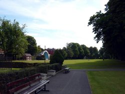 Bandstand in trowbridge park in early morning Wallpaper