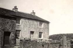 Threap Green Farm (about 1935), Tinklers Lane, near Holden, Lancashire Wallpaper