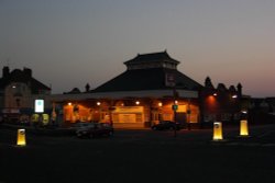 Train Station, Bexhill-on-Sea, East Sussex Wallpaper