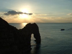 Winter sunset at Durdle Door, Dorset Wallpaper