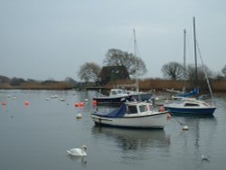 Boats at Christchuch Quay Wallpaper