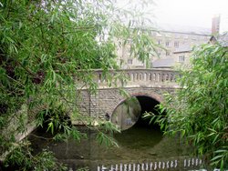 River Avon, Malmesbury, Wiltshire. 2004 Wallpaper