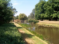 Hever Castle Gardens Wallpaper