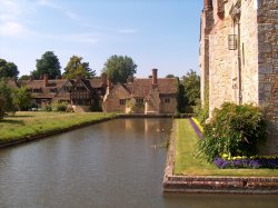 Hever Castle, Kent Wallpaper