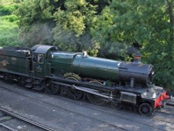 Gorgeous steam loco approaching Bridgnorth Station, Shropshire Wallpaper