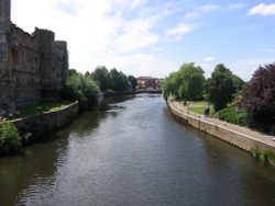 Newark-on-Trent canal, Nottinghamshire Wallpaper