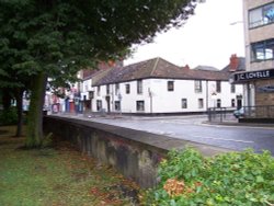 The White Hart Inn, Old Market Place, the oldest pub in Grimsby Wallpaper