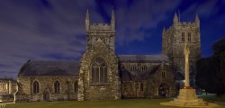 Wimborne Minster at night Wallpaper