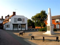 Burnham-on-Crouch, Essex Wallpaper