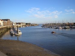 The launch of the Blue Peter lifeboat, Littlehampton. Wallpaper