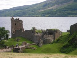 Urquhart Castle Wallpaper