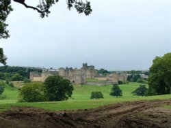 Alnwick Castle from overflow car park Wallpaper