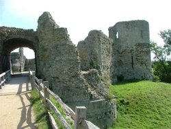 Pevensey Castle, Pevensey, East Sussex Wallpaper