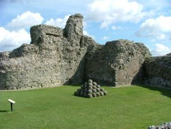 Pevensey Castle, Pevensey, East Sussex Wallpaper