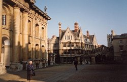 Central Oxford Wallpaper