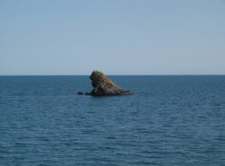 View of Shag Rock from Meadfoot beach, Torquay, S.Devon Wallpaper