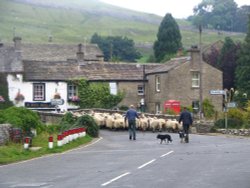 Traffic Jam at Kettlewell, Wharfedale, North Yorkshire Wallpaper