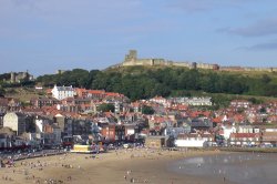 Scarborough, Yorkshire, Scarborough Castle and the South Bay Wallpaper