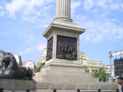 Trafalgar Square: Nelson's column Wallpaper