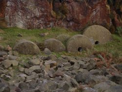 Abandoned mill stones,'Surprise View' near Hathersage, Peak District. Wallpaper