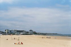 Beach at Margate, Kent Wallpaper