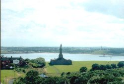 Collingwood's Monument at Tynemouth Wallpaper