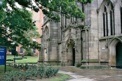 St Mary Church in Nottingham Wallpaper