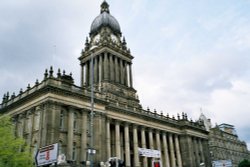 Leeds in West Yorkshire - Town Hall Wallpaper