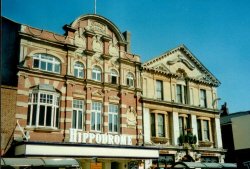 High Street - Grand Theatre in Colchester, Essex Wallpaper