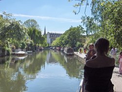 Walking the Canal from Camden Town to Lisson Grove. Picture taken in Mid May, 2005 Wallpaper