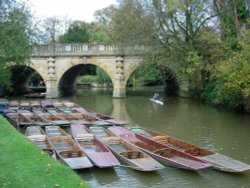 A river in Oxford. Wallpaper