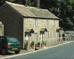 Chipping, Lancashire.  Brabbins alms houses Wallpaper