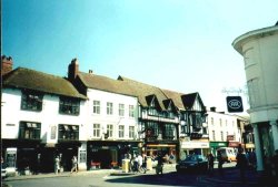 Meer Street and Henley Street in Stratford-upon-Avon Wallpaper