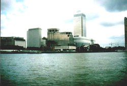 London, Docklands, from Thames - Sept 1996 Wallpaper