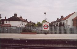 Tube Boston manor. London Wallpaper