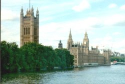 London - Houses of Parliament, view from Lambeth Bridge, Sept 2002 Wallpaper