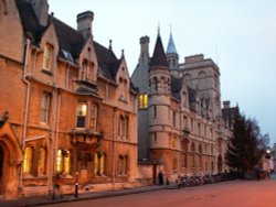 Oxford Wallpaper