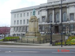 The war memorial infront of Barnsley town hall. Wallpaper