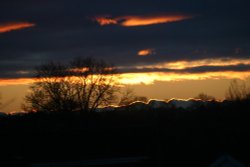 Let the sun go down. Taken in Barwell, Leicestershire, with canon eos 300d
by Mark Brown Wallpaper