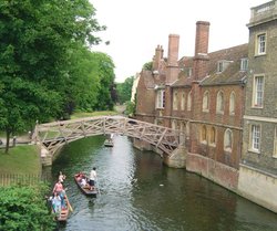 View of the River Cam at Cambridge Wallpaper