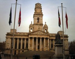 Portsmouth Guildhall.  Taken 17th January 2006. Wallpaper