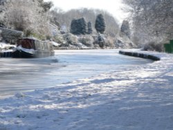 Stockbridge Wharfe on the Leeds, Liverpool Canal in Stockbridge, Keighley. Wallpaper