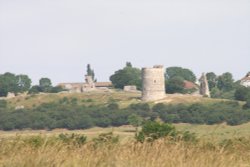 Hadleigh Castle, Essex, from Two Tree island Wallpaper