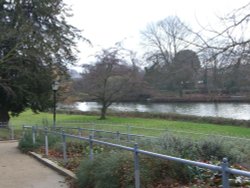 River Leam from Jephson Gardens, Leamington Spa, Warwickshire Wallpaper