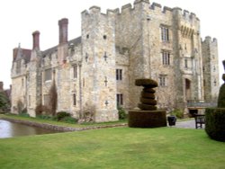 A picture of Hever Castle Wallpaper