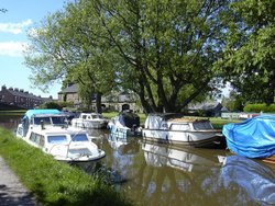 Marple canal junction Wallpaper