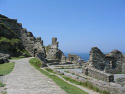 Ruins at Tintagel, Cornwall - June, 2003 Wallpaper